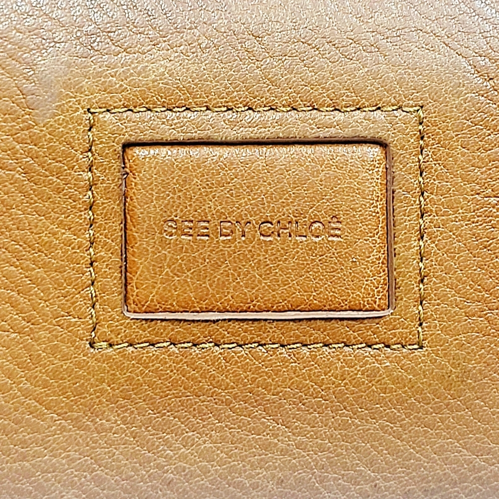 See By Chloe Zippy Wallet - Picture 2 of 6